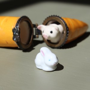 The pig fits inside of the carrot!